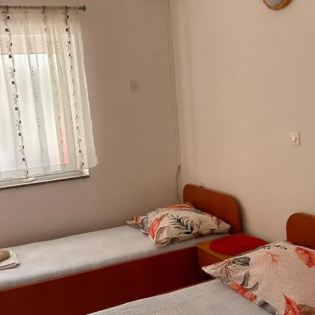 Adriana 3 Apartment